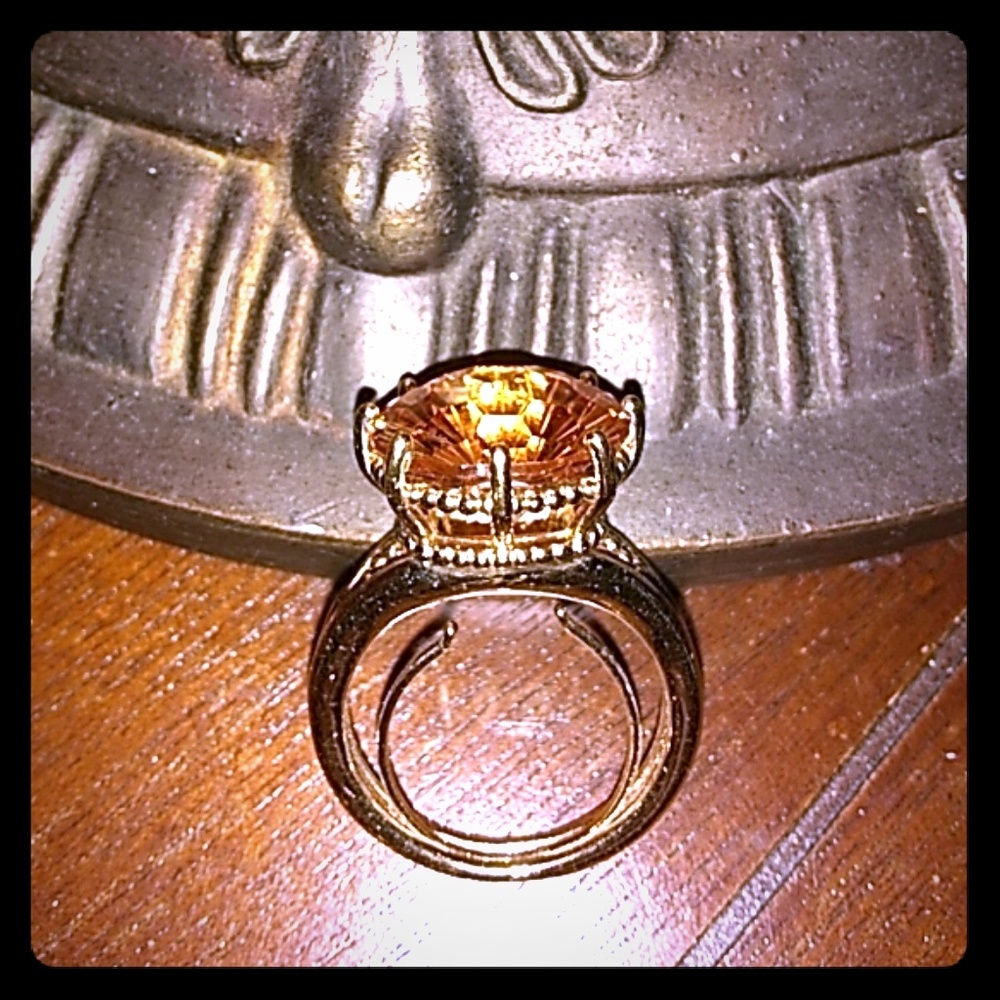 Adjustable Ring
